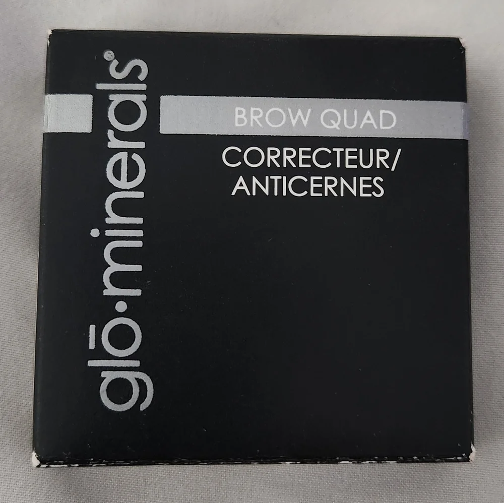 Glo-Minerals Brow Quad – Taupe